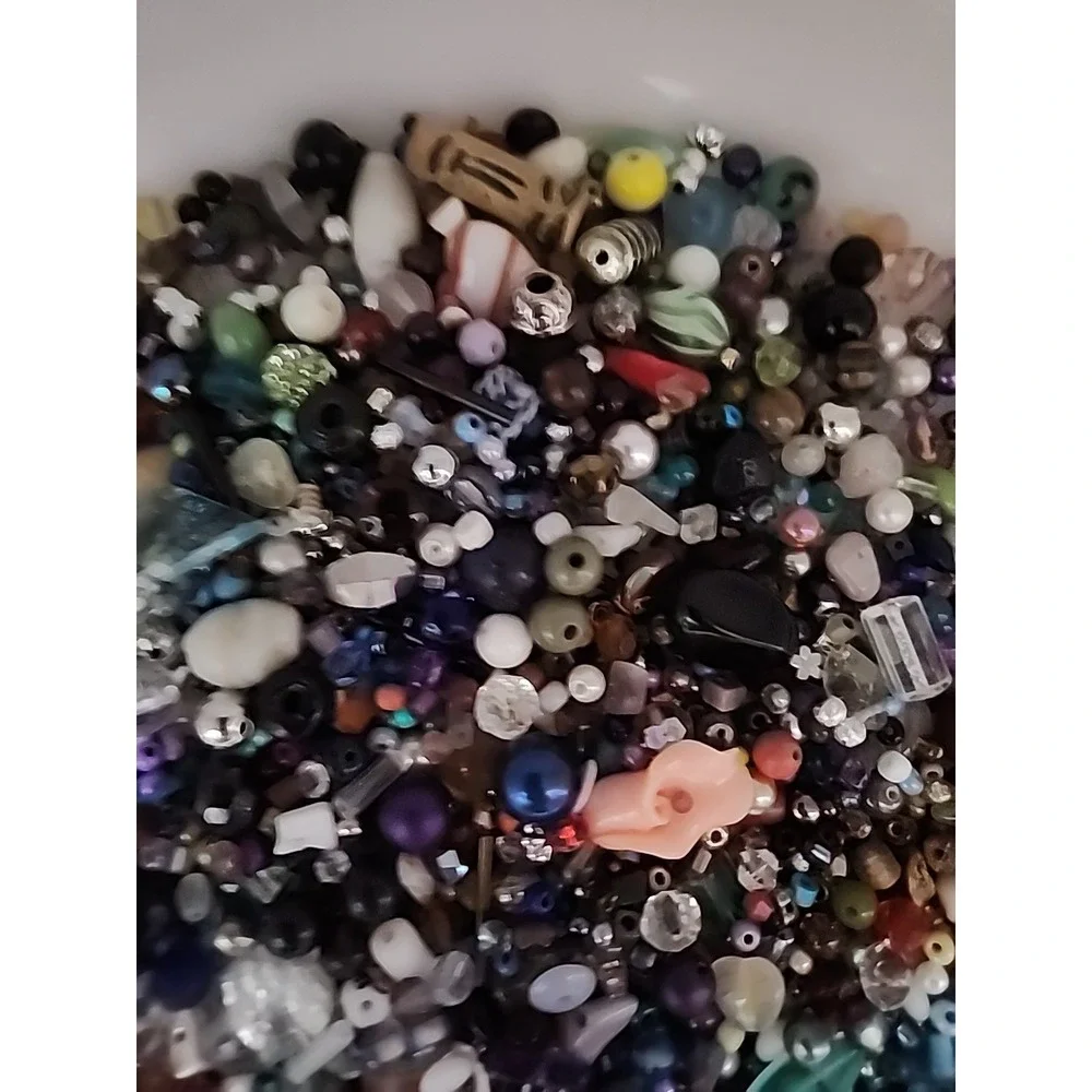 The Unbranded Brand happy beads